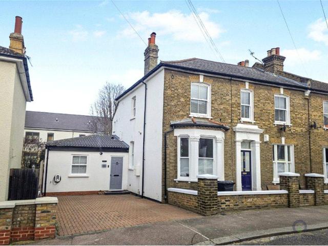 House for sale in London Borough of Lewisham, Greater London