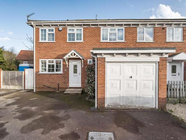 House for sale in Cawood, North Yorkshire