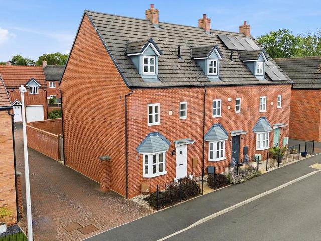 House for sale in Meon Vale, Alderminster