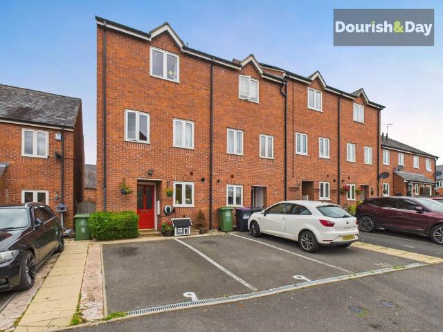 House for sale in Market Drayton, Shropshire