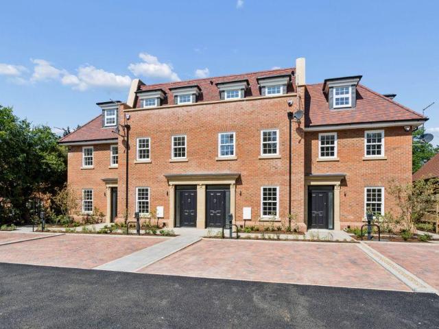 House for sale in Beaconsfield, Knotty Green