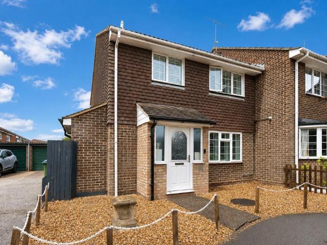 House for sale in Barnham and Eastergate, Clapham