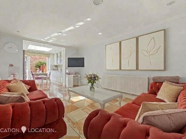 House for sale in Homerton, Greater London