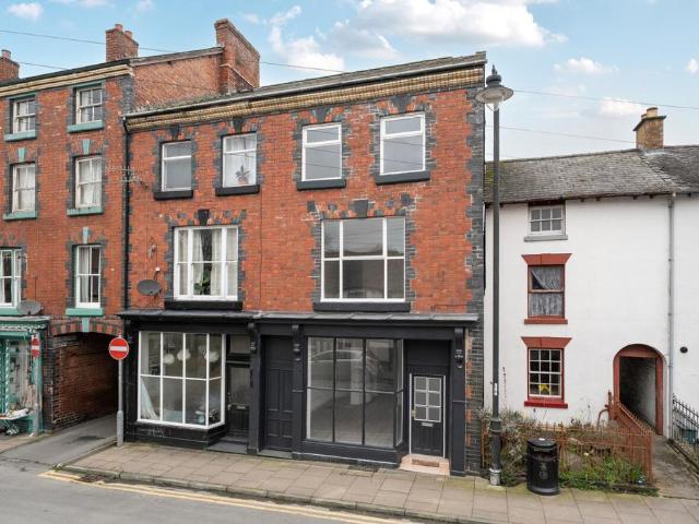 House for sale in Llanidloes