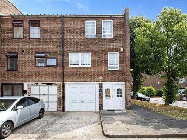 House for sale in Belvedere, Greater London