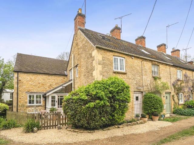 House for sale in Black Bourton, Oxfordshire