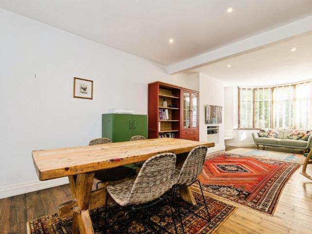 House for sale in Thames View, Greater London