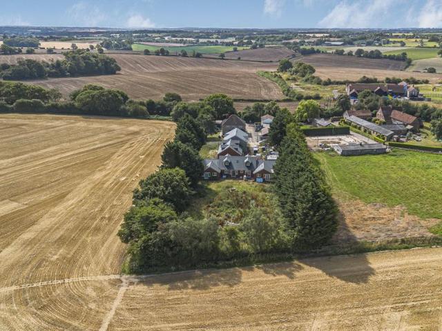 House for sale in Pouchen End, Hertfordshire