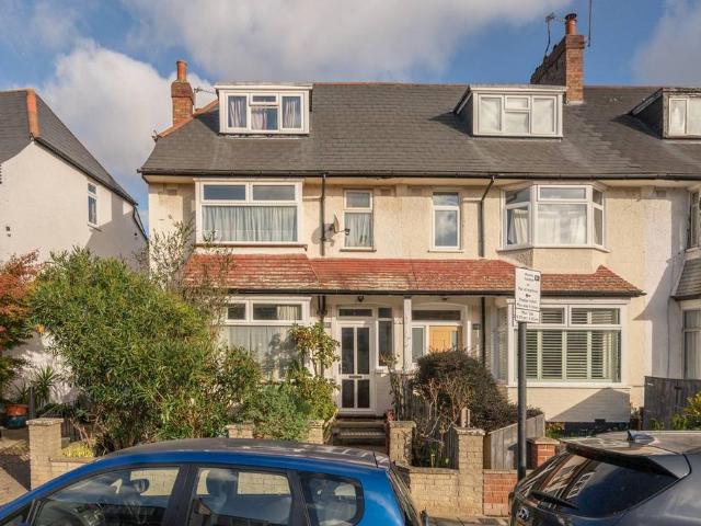 House for sale in Furzedown, Greater London