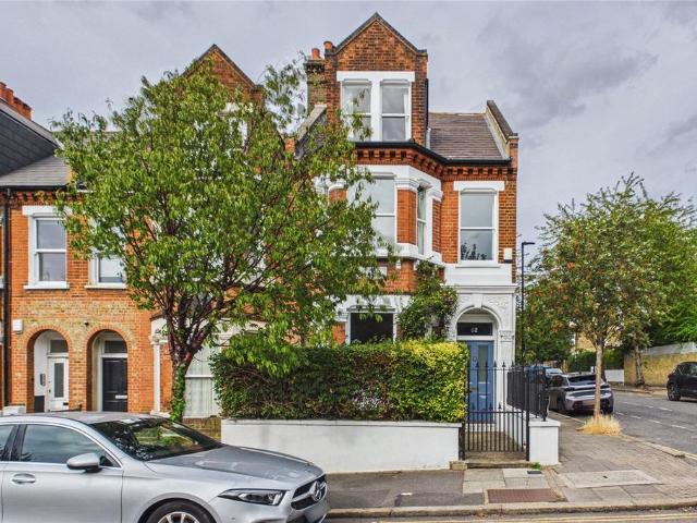 House for sale in Herne Hill, Greater London