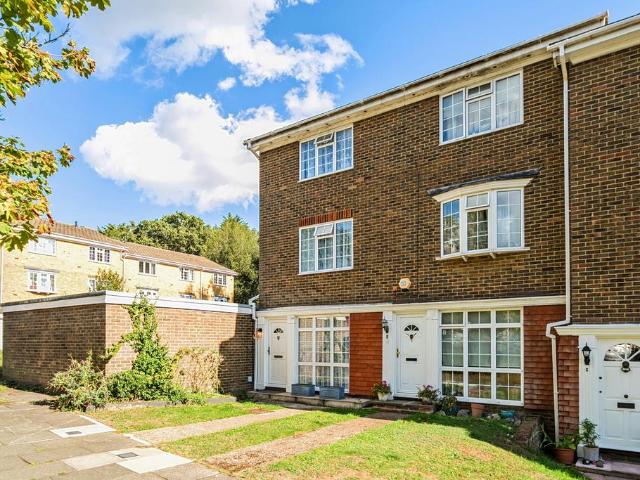 House for sale in Royal Borough of Greenwich, Greater London