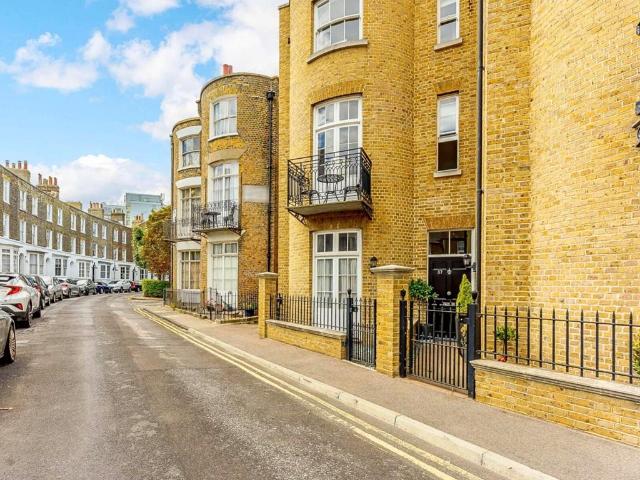 House for sale in East Cliff, Acol