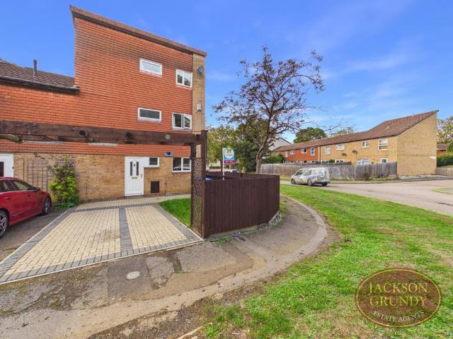 House for sale in Southfields, Northampton