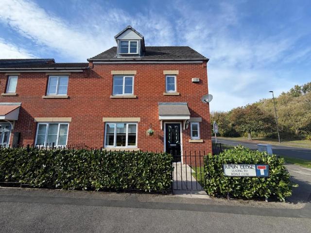 House for sale in Foggy Furze, Seaton Carew