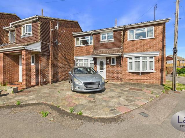 House for sale in Churchgate, Broxbourne