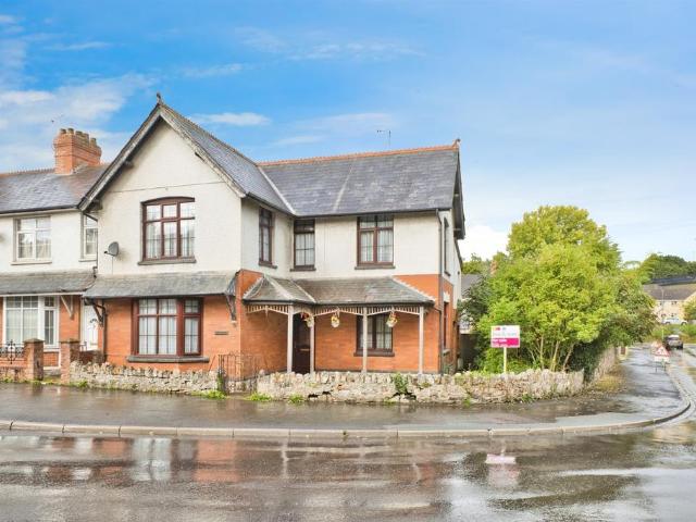House for sale in Chard Town, Chard