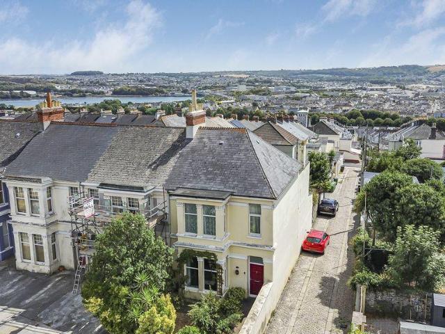 House for sale in Lipson, Mount Wise