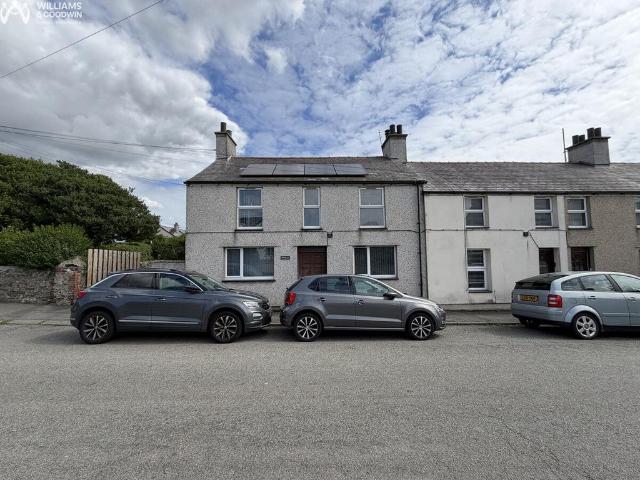 House for sale in Gwalchmai, Wales
