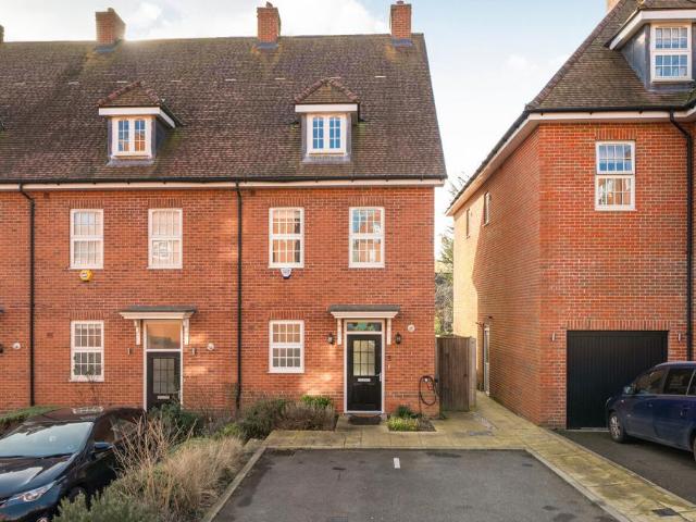 House for sale in High Barnet, Isle Of Man