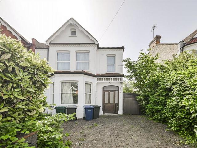 House for sale in Colney Hatch, Greater London