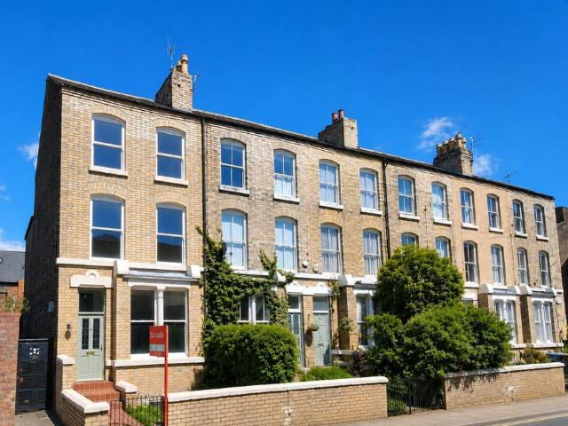 House for sale in Calderstones