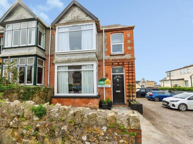 House for sale in Newquay, Cornwall