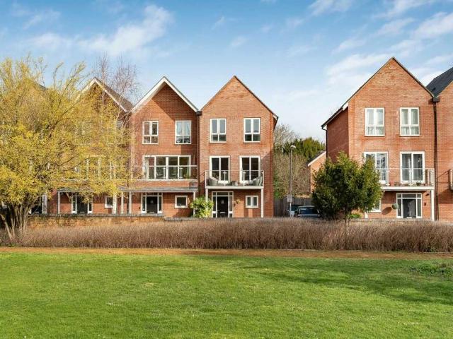 House for sale in Berrick Salome, Oxfordshire