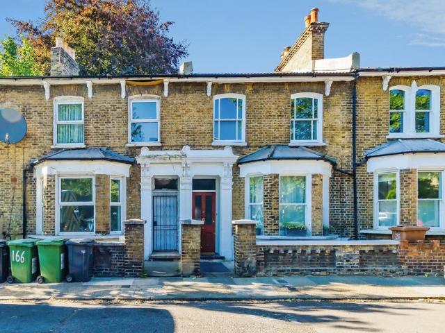 House for sale in London Borough of Lewisham, Greater London