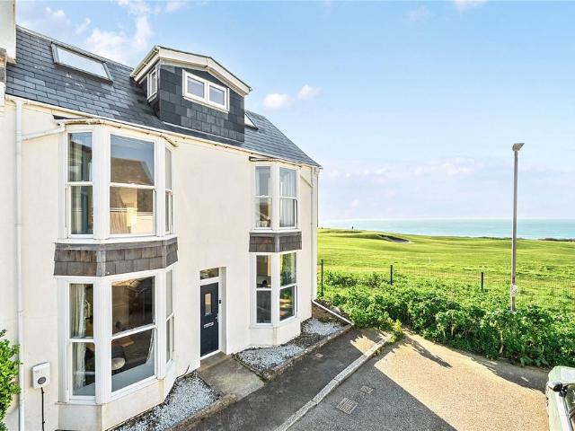 House for sale in Newquay, Cornwall