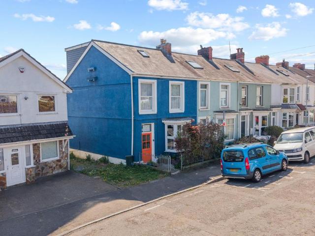 House for sale in Nangreaves, Wales