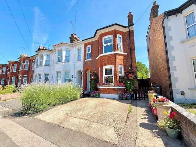 House for sale in Dunstable, Bedfordshire