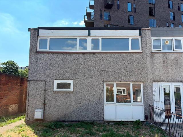 House for sale in Canning Town, Greater London