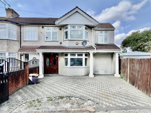 House for sale in London Borough of Hounslow, Greater London