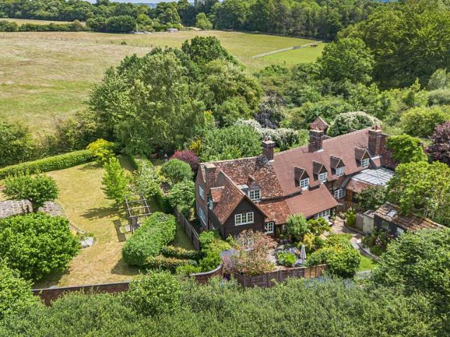House for sale in King's Walden, Hertfordshire