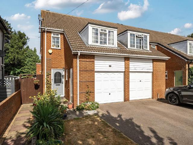 House for sale in Poverest, Greater London