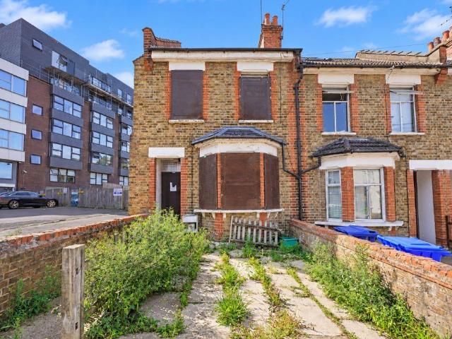 House for sale in South Harrow, Greater London