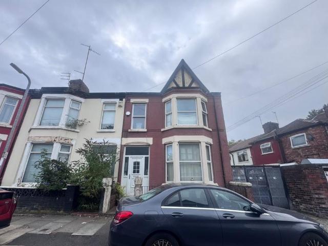 House for sale in Stoneycroft, Calderstones