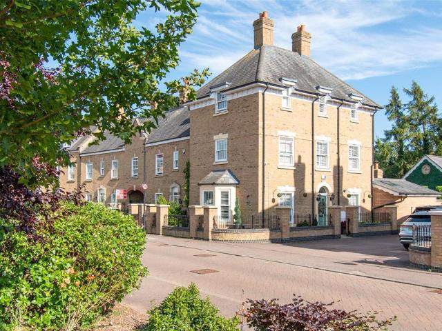 House for sale in Fairfield Park, Bedfordshire