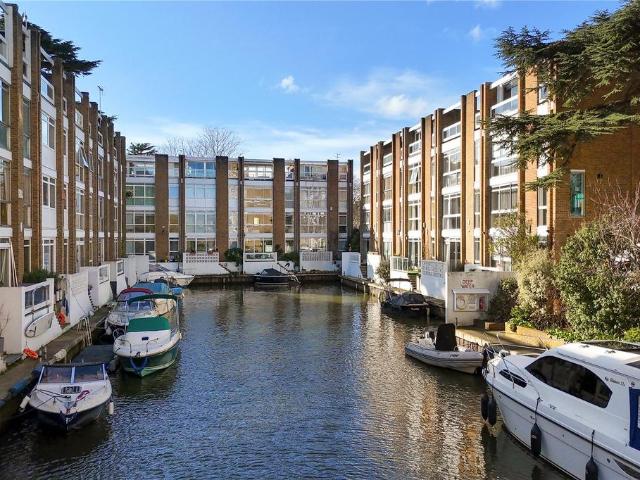 House for sale in Hampton Wick, Greater London