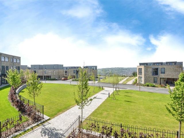 House for sale in Guston, Ash