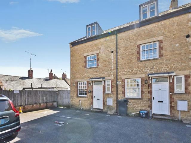 House for sale in Broadshard, Somerset