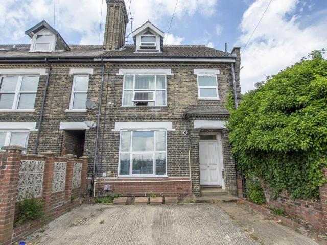 House for sale in East Bank, Norfolk