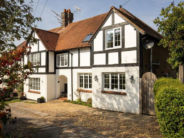 House for sale in Sunnyside, Mid Sussex