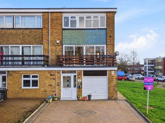 House for sale in Greater London