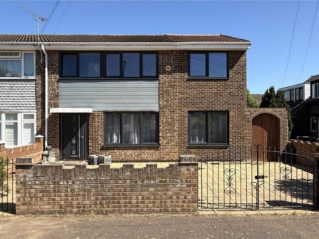 House for sale in East Tilbury, Essex