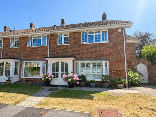 House for sale in Middlecroft, Hampshire