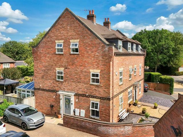House for sale in Shirley, West Midlands