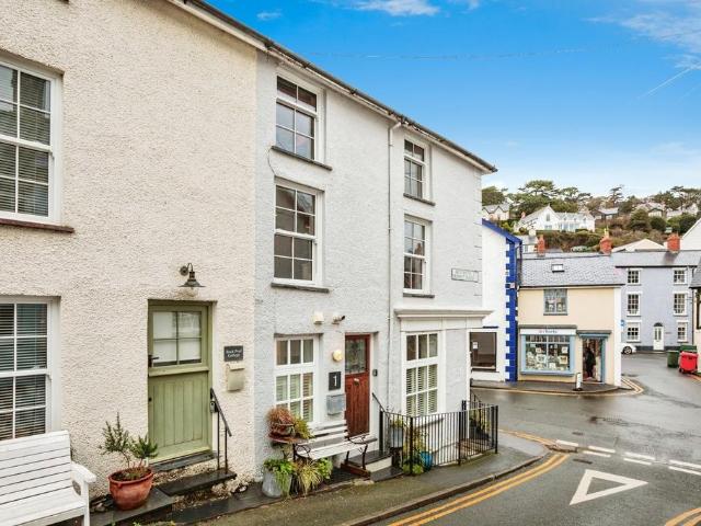 House for sale in Aberdyfi, Wales