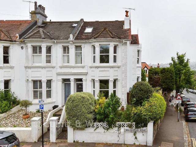 House for sale in Round Hill, Brighton & Hove