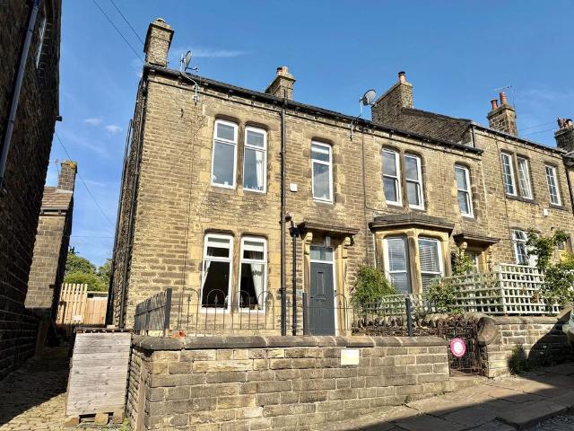 House for sale in Bocking, Bradford